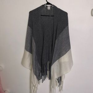 Grey and white shawl